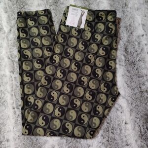 Nobo Women's Yi And Yang Sueded Ankle Leggings